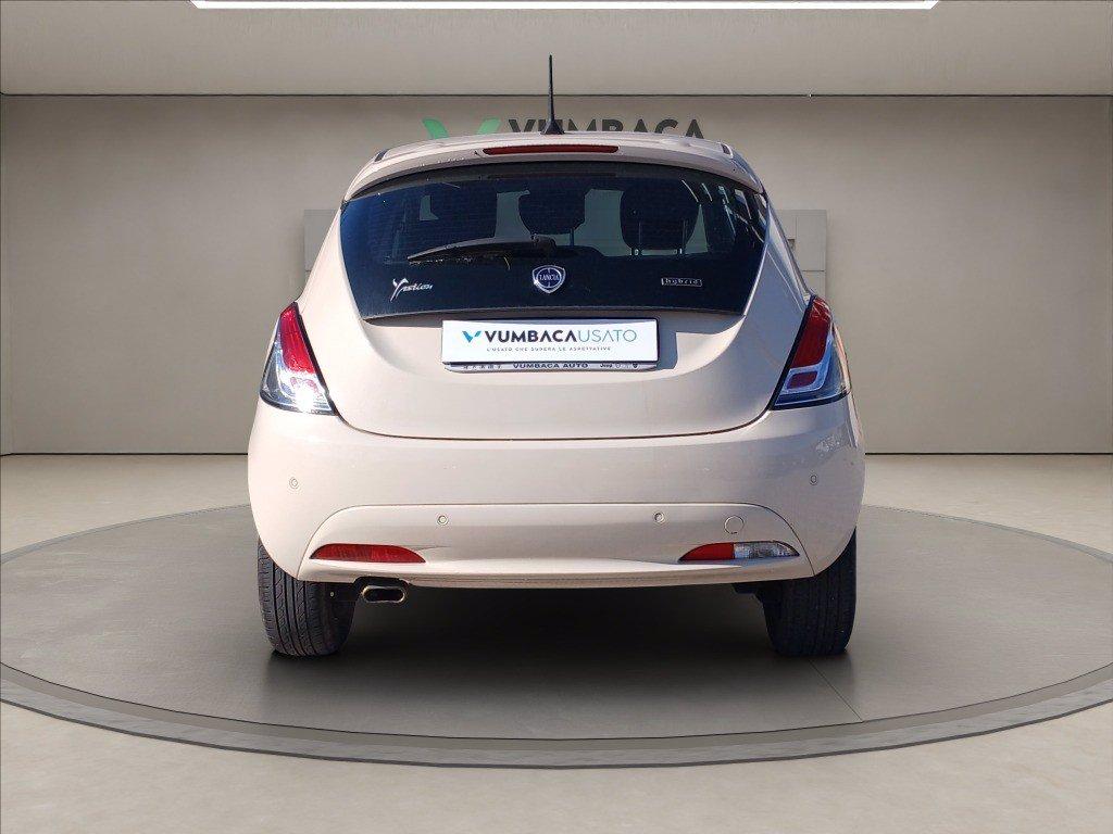LANCIA Ypsilon 1.0 firefly hybrid Gold s&s 70cv del 2021