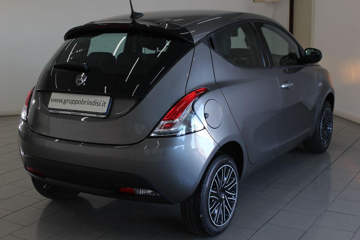 LANCIA - Ypsilon - 1.0 FireFly 5p. S&S Hybrid Oro