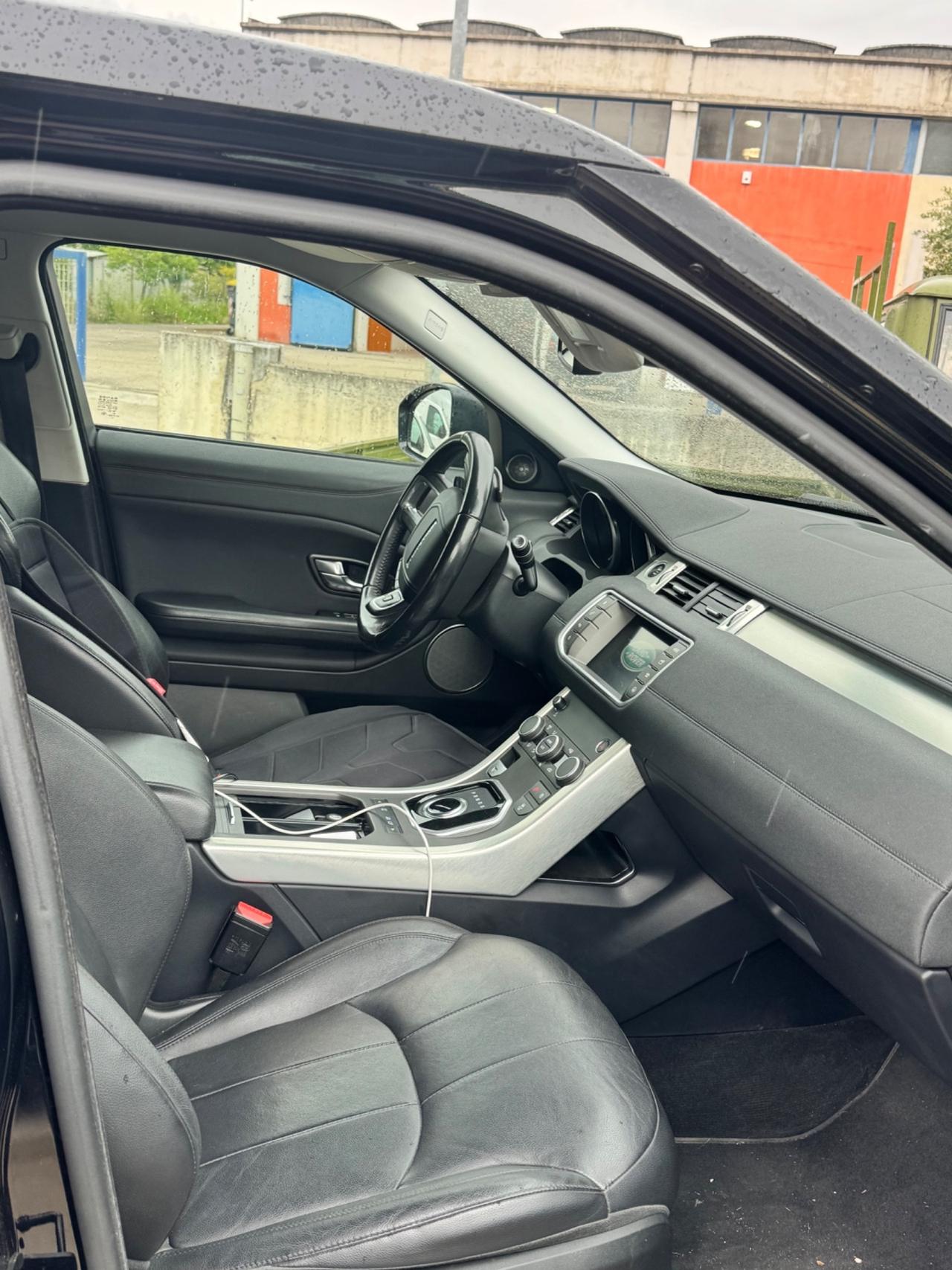 Land Rover Range Evoque 2.0 TD4 180 CV 5p. Pure