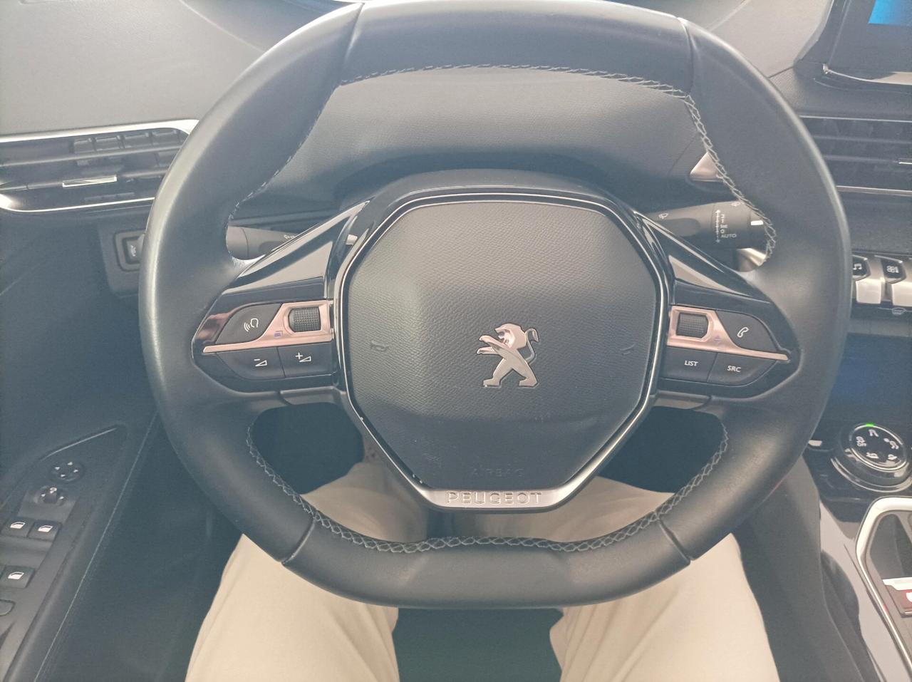 Peugeot 3008 BlueHDi 130 S&S Allure Pack 03/2021