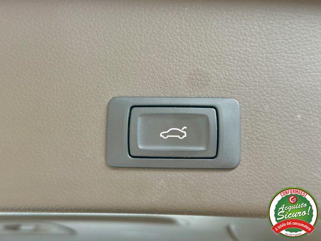 AUDI A6 Avant 3.0 TDI quattro S tronic *S-LINE EXTERIOR*