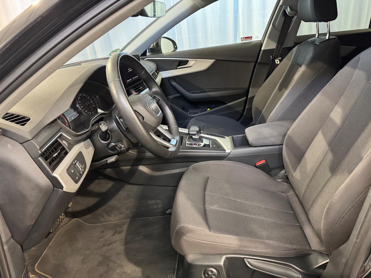 Audi A4 35 TDI/163 CV S tronic Business Advanced