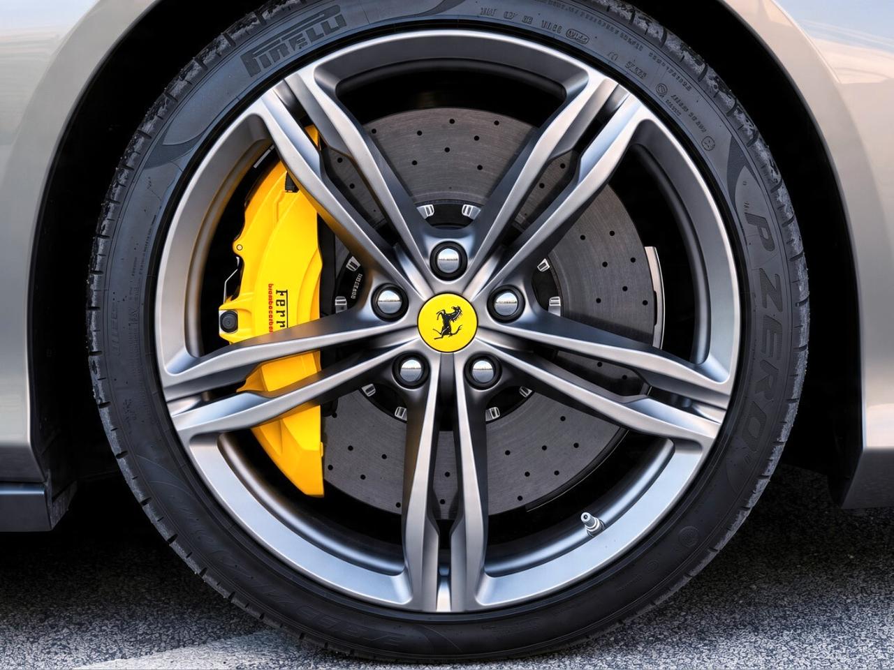 Ferrari GTC4 Lusso 6.3 DCT V12 689CV LIFT CARBONIO