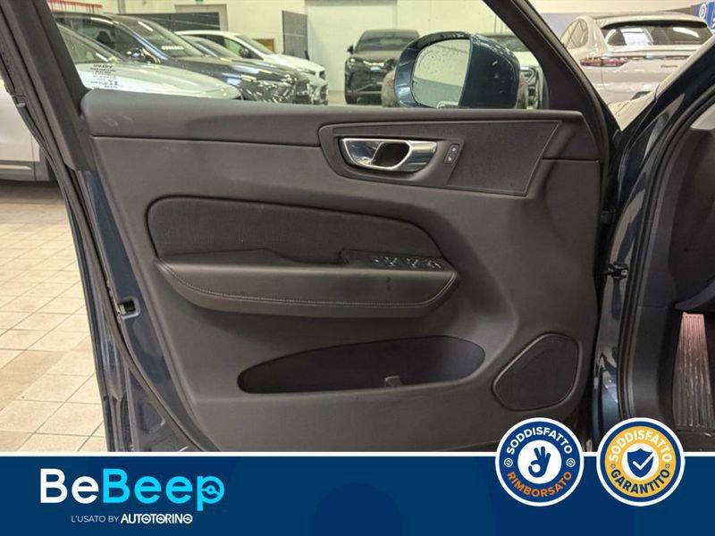 Volvo XC60 2.0 B4 MOMENTUM AWD AUTO MY20