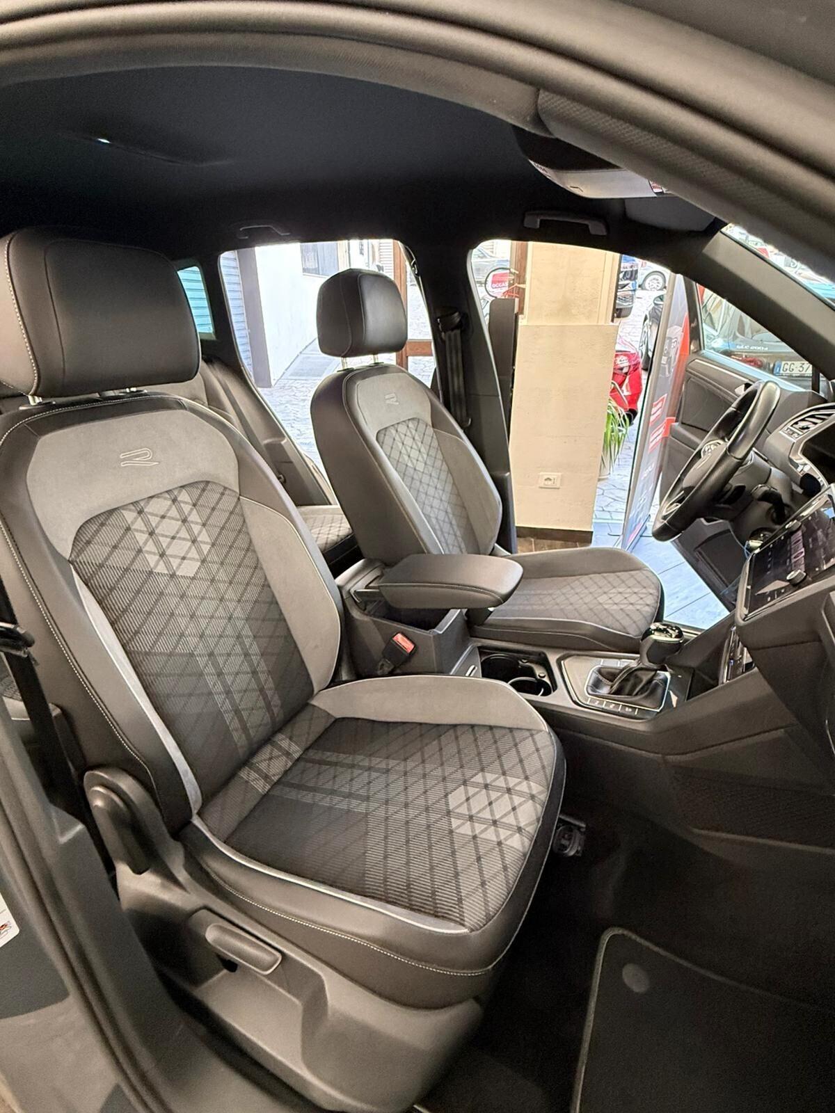 Volkswagen Tiguan 2.0 TDI 150 CV SCR DSG R-Line