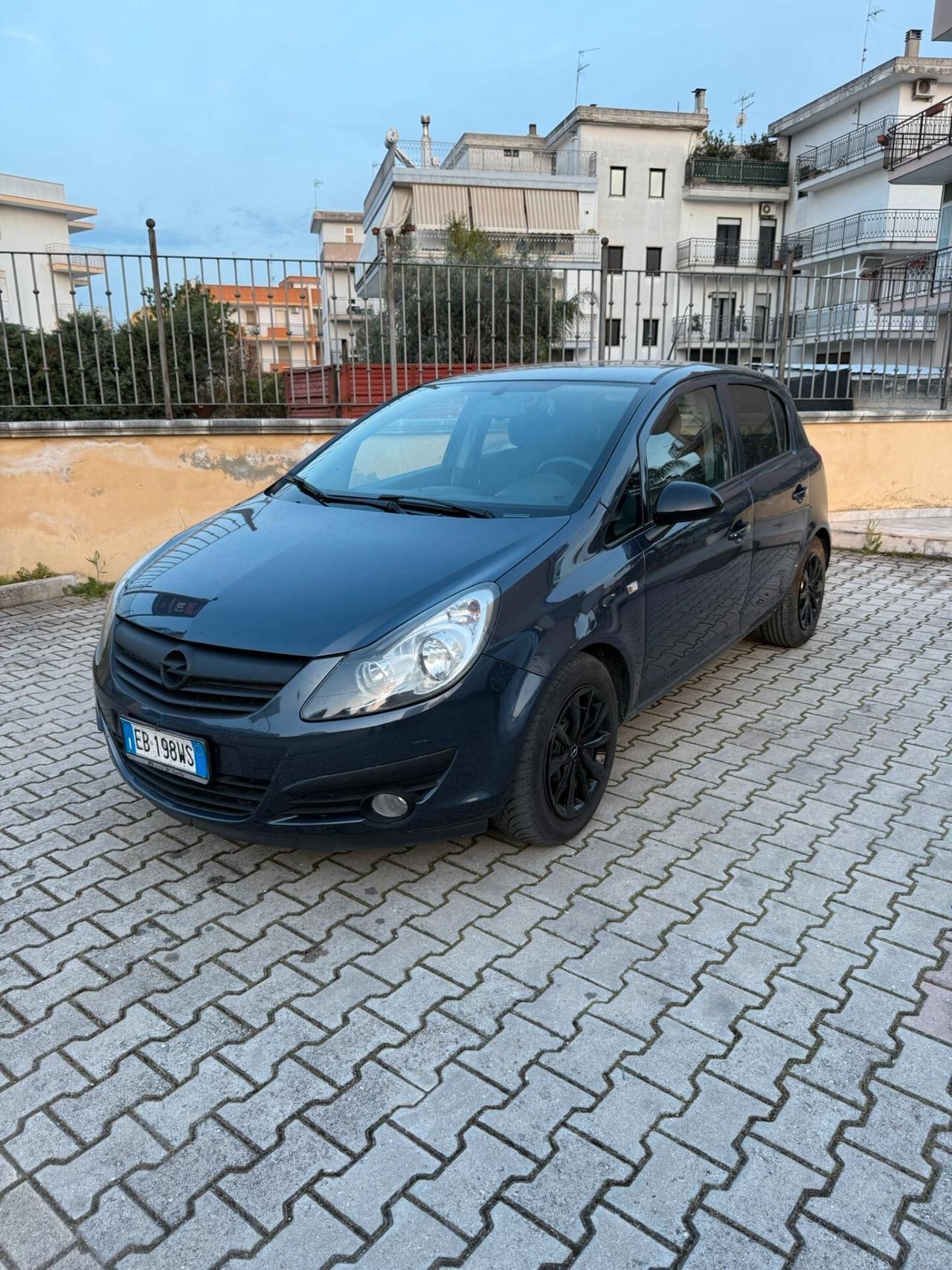 Opel Corsa 1.2 80CV 5 porte GPL-TECH Edition