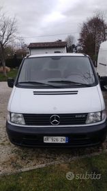 Mercedes Benz vito 2.3