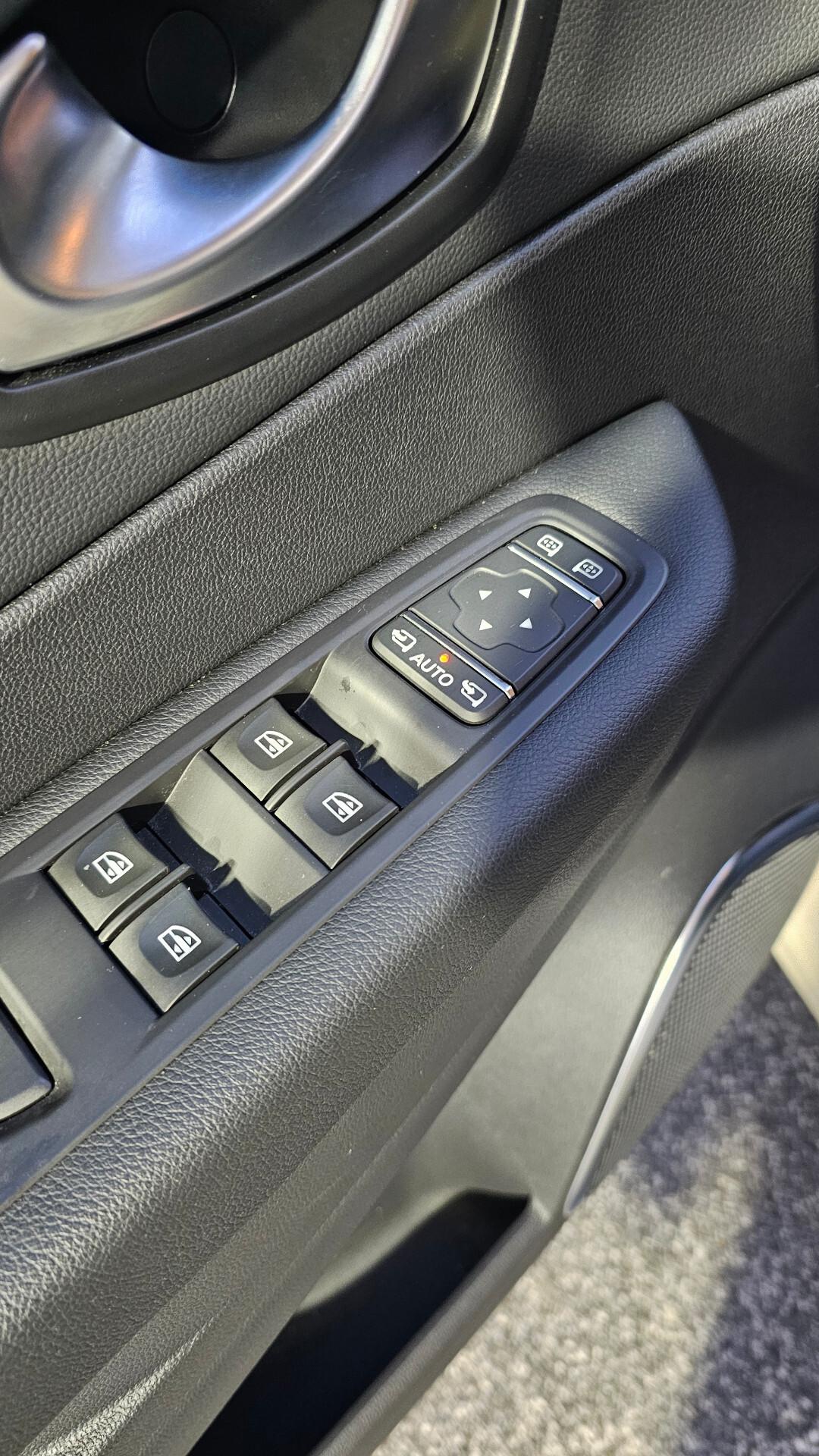 Renault Captur TCe 12V 0.9 90 CV ENERGY INTENS UNIPRO TAGL UFF