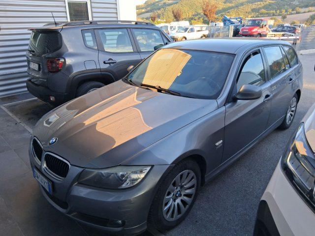 BMW 320 d cat xDrive Touring Attiva 4x4