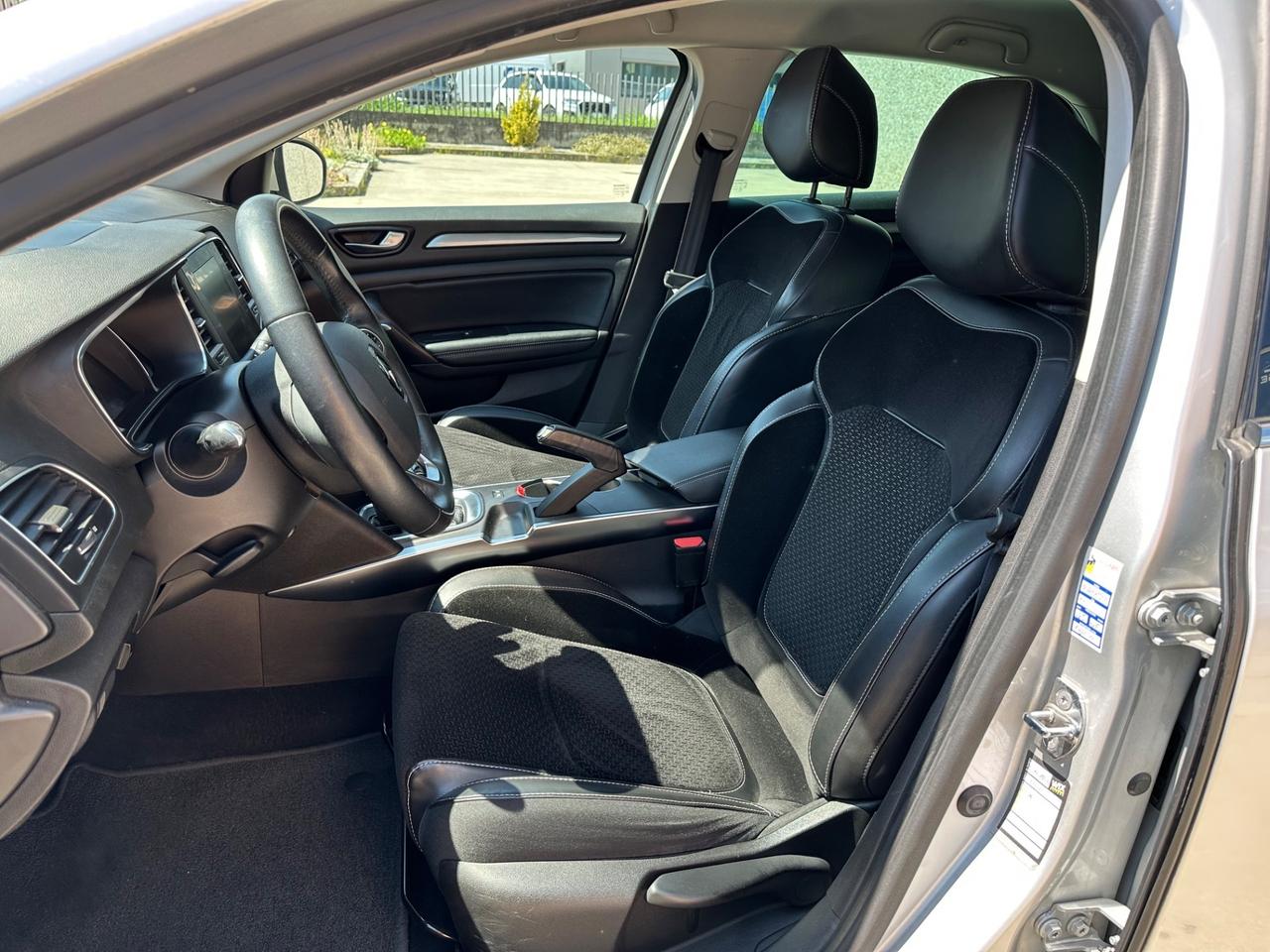 Renault Megane Mégane dCi 8V 110 CV EDC Energy Intens