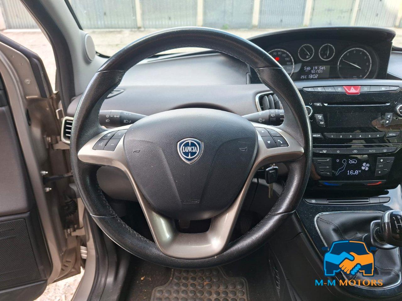 Lancia Ypsilon 5 Porte Ypsilon 1.2 8v Platinum 69cv E6