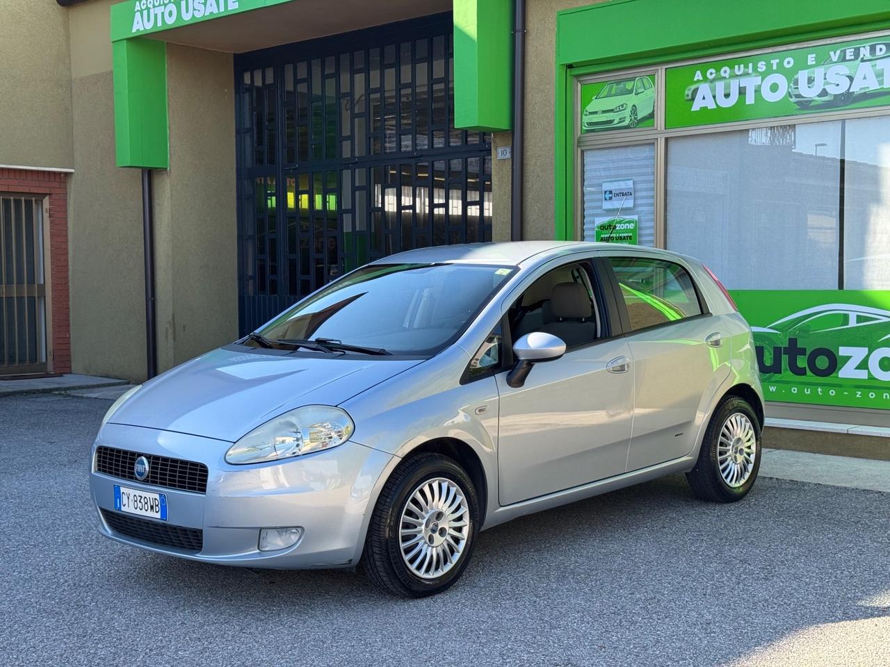 Fiat Grande Punto 1.4 NEOPATENTATI 154.000km