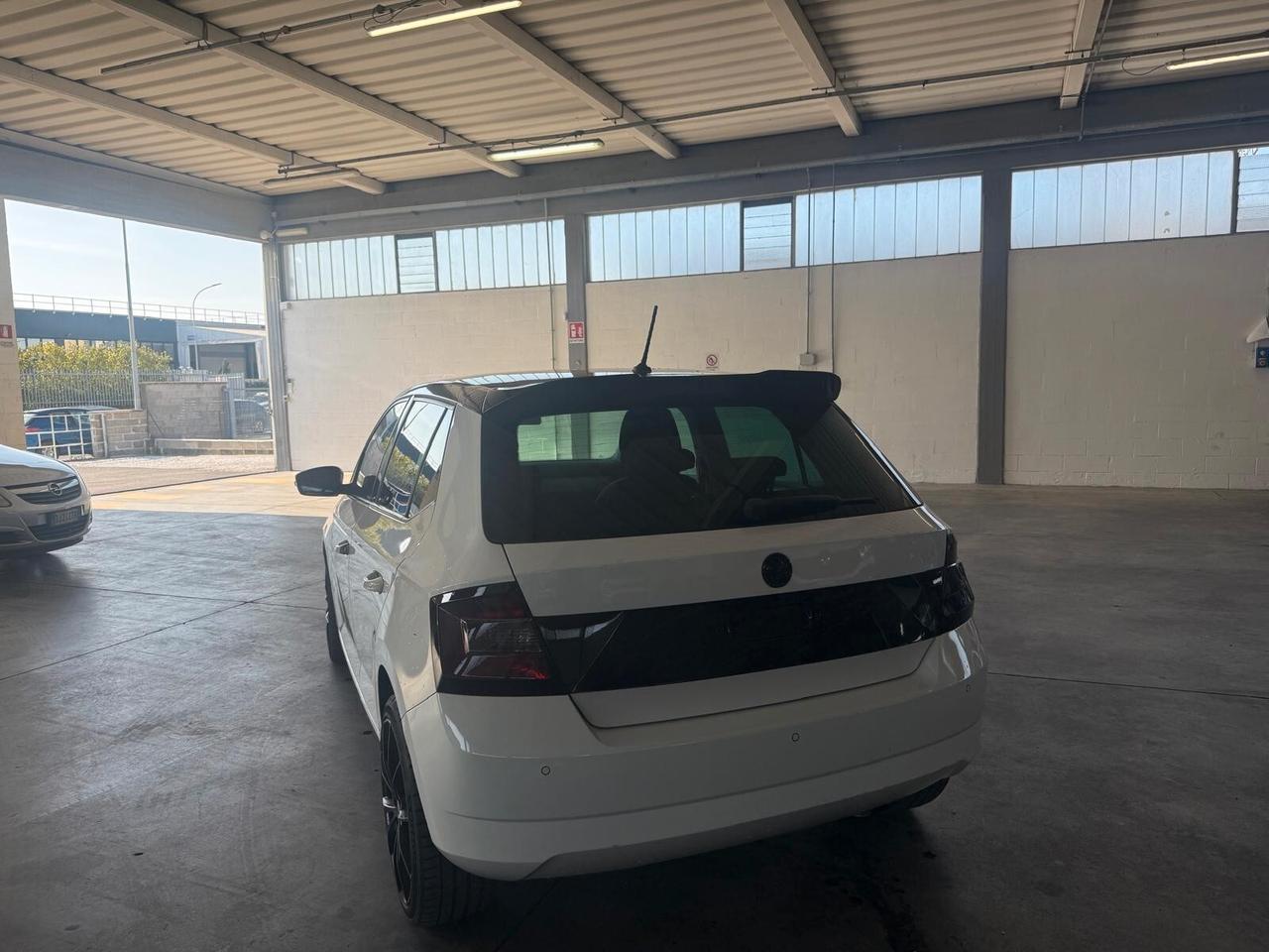 Skoda Fabia 1.0 MPI 60 CV Design Edition