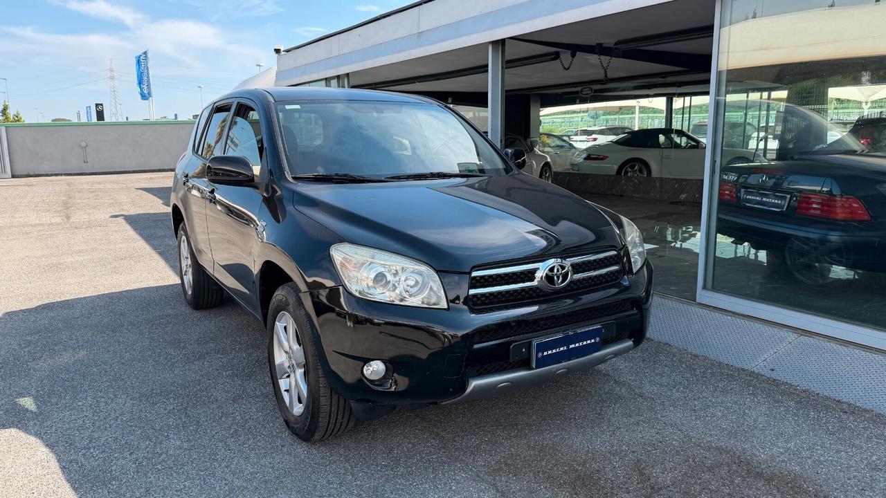 Toyota RAV 4 RAV4 Crossover 2.2 D-4D 136 CV Sol