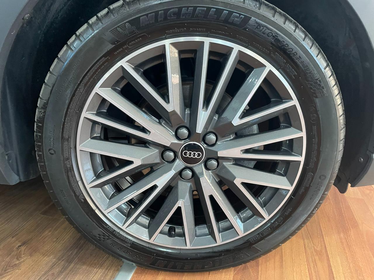 AUDI Q3 35 2.0 TDI 150CV BUSINESS