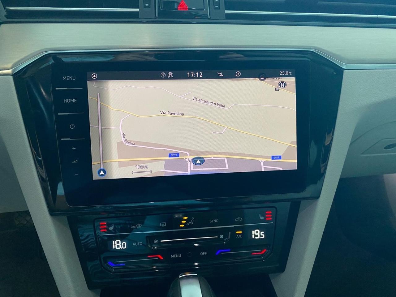 VOLKSWAGEN PASSAT VARIANT 2.0 EXECUTIVE 150CV - FULL LED, VIRTUAL COCKPIT, SEDILI RISCALDATI