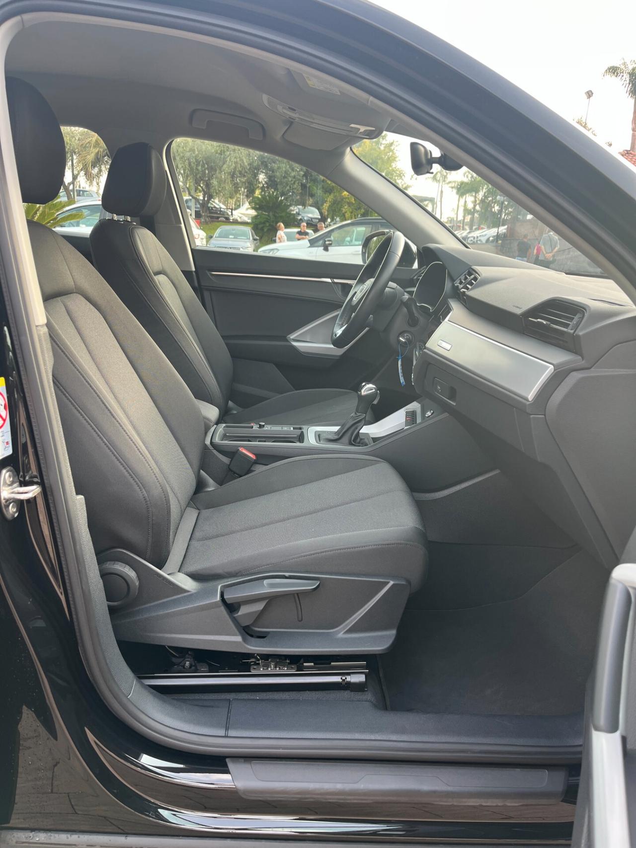Audi Q3 35 TDI S tronic line edition