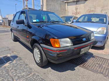 Ford Fiesta 1.1 5 porte Ghia