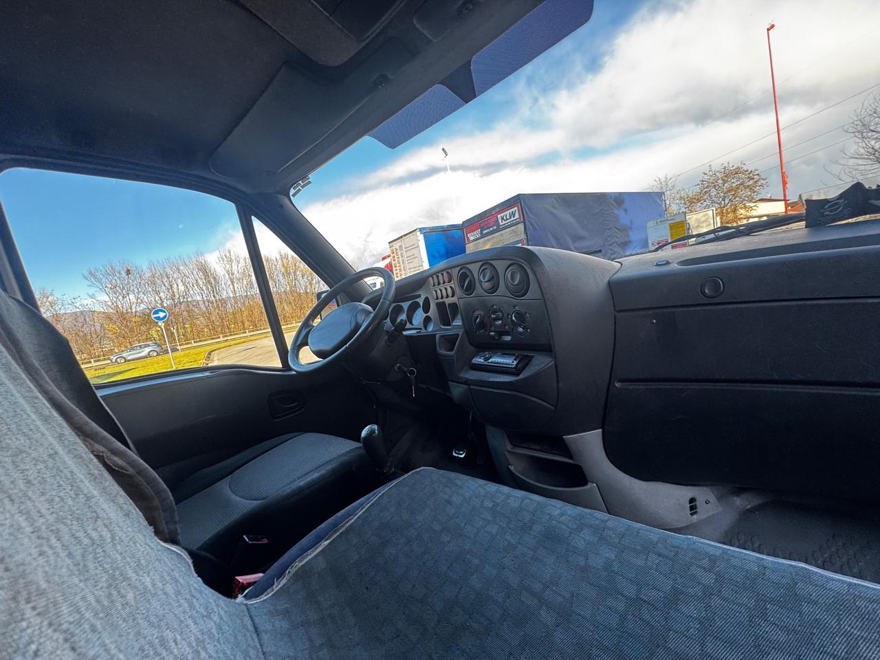 Iveco Daily 35S13 2.8 TDI PC Cabinato