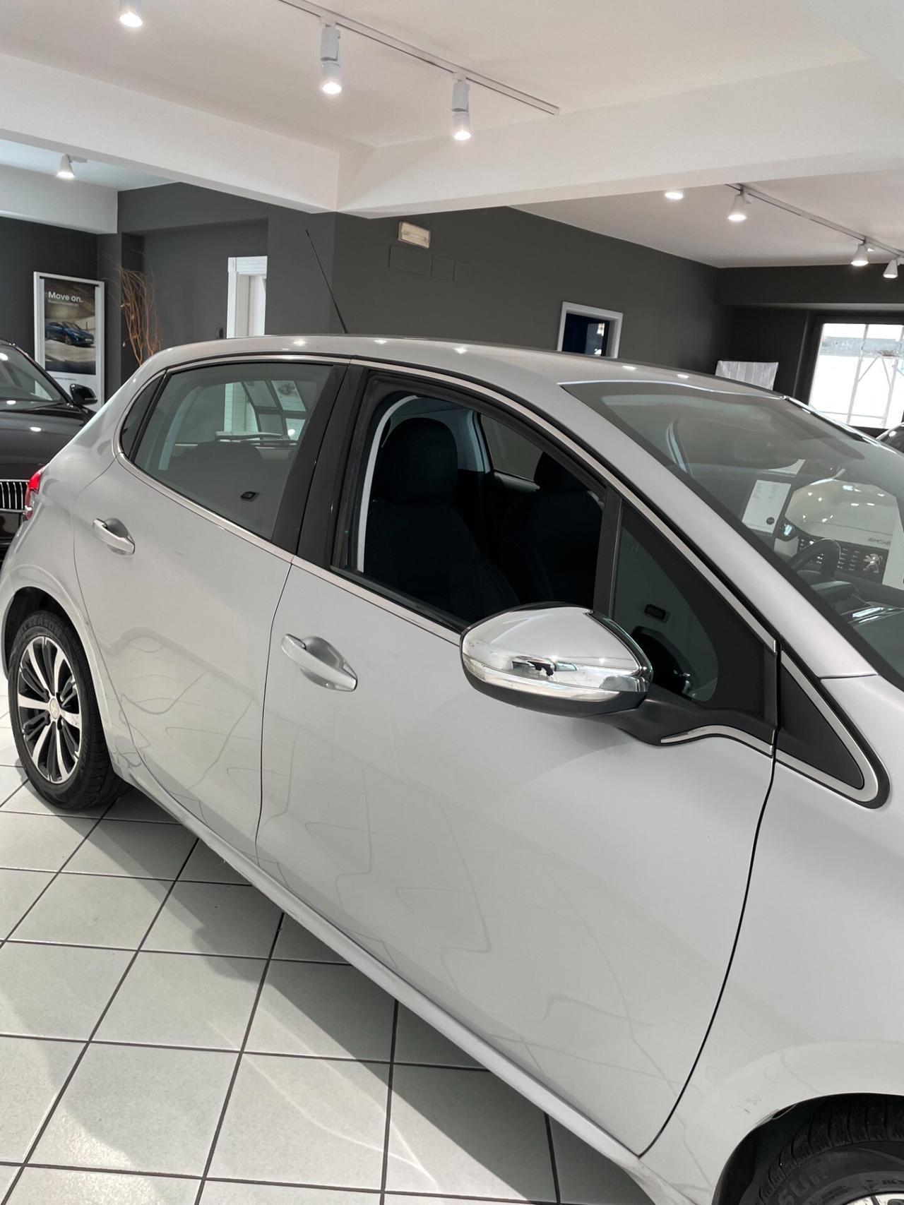 Peugeot 208 BlueHDi 75 5 porte Allure