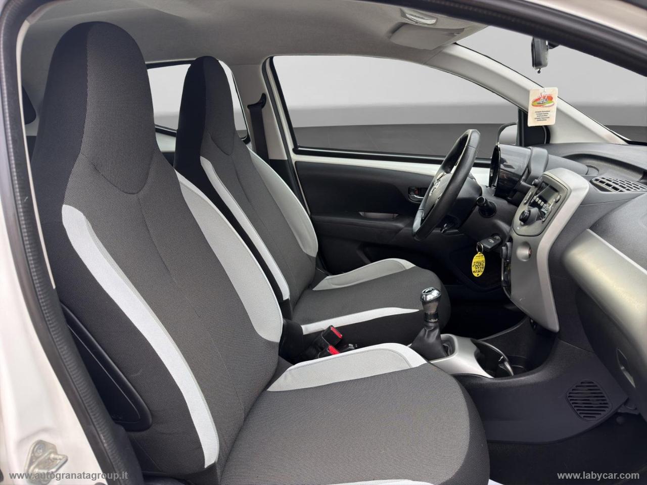 TOYOTA Aygo 1.0 VVT-i 69 CV 5p. x-cool IDEALE PER NEOPATENTATI