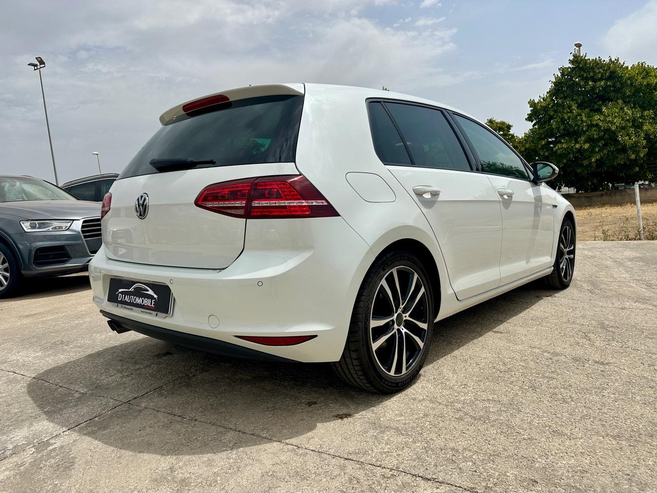 Volkswagen Golf 2.0 TDI DSG 5p. LOUNGE BlueMotion Technology
