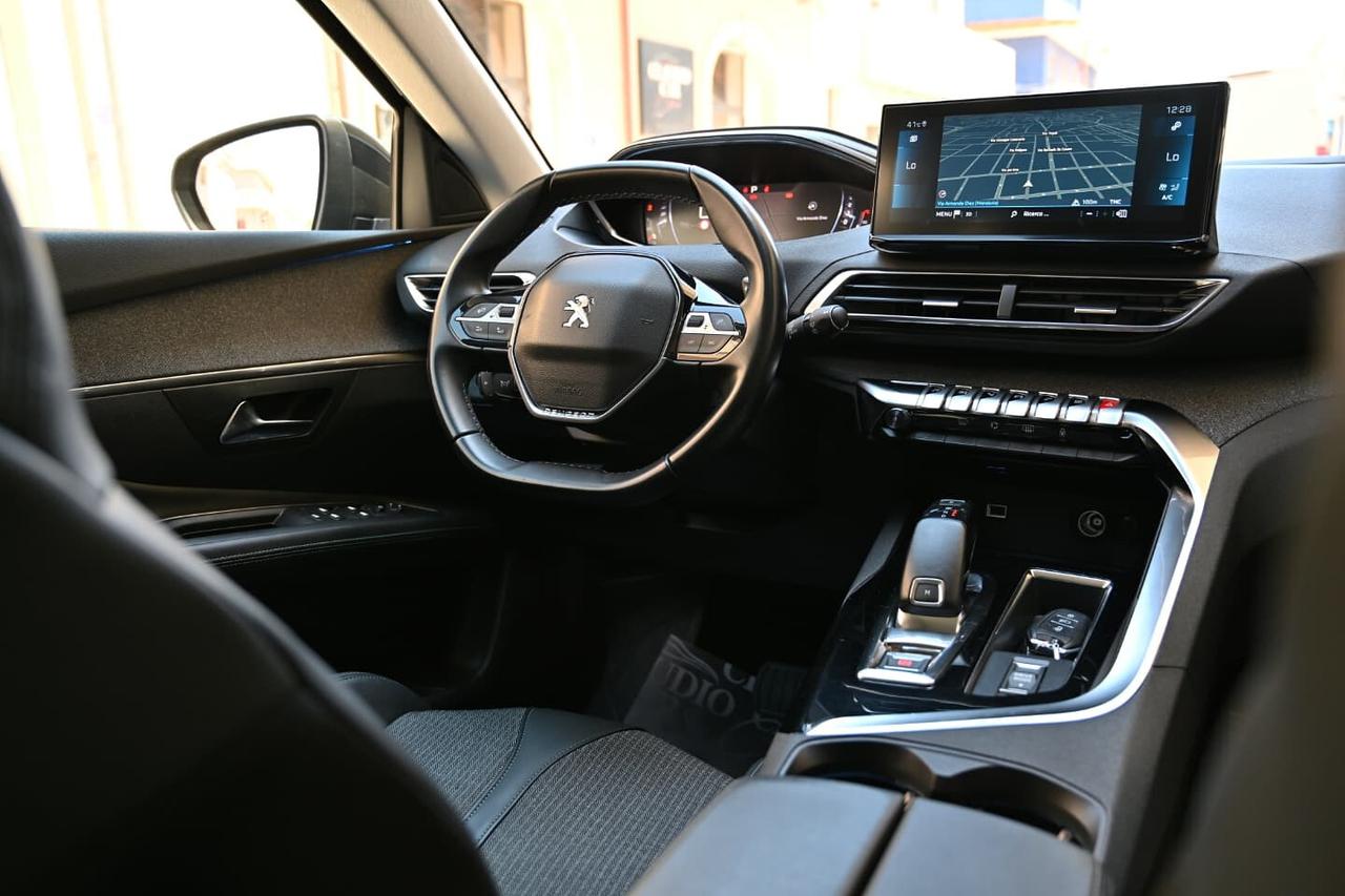 Peugeot 3008 BlueHDi 130 S&S Allure