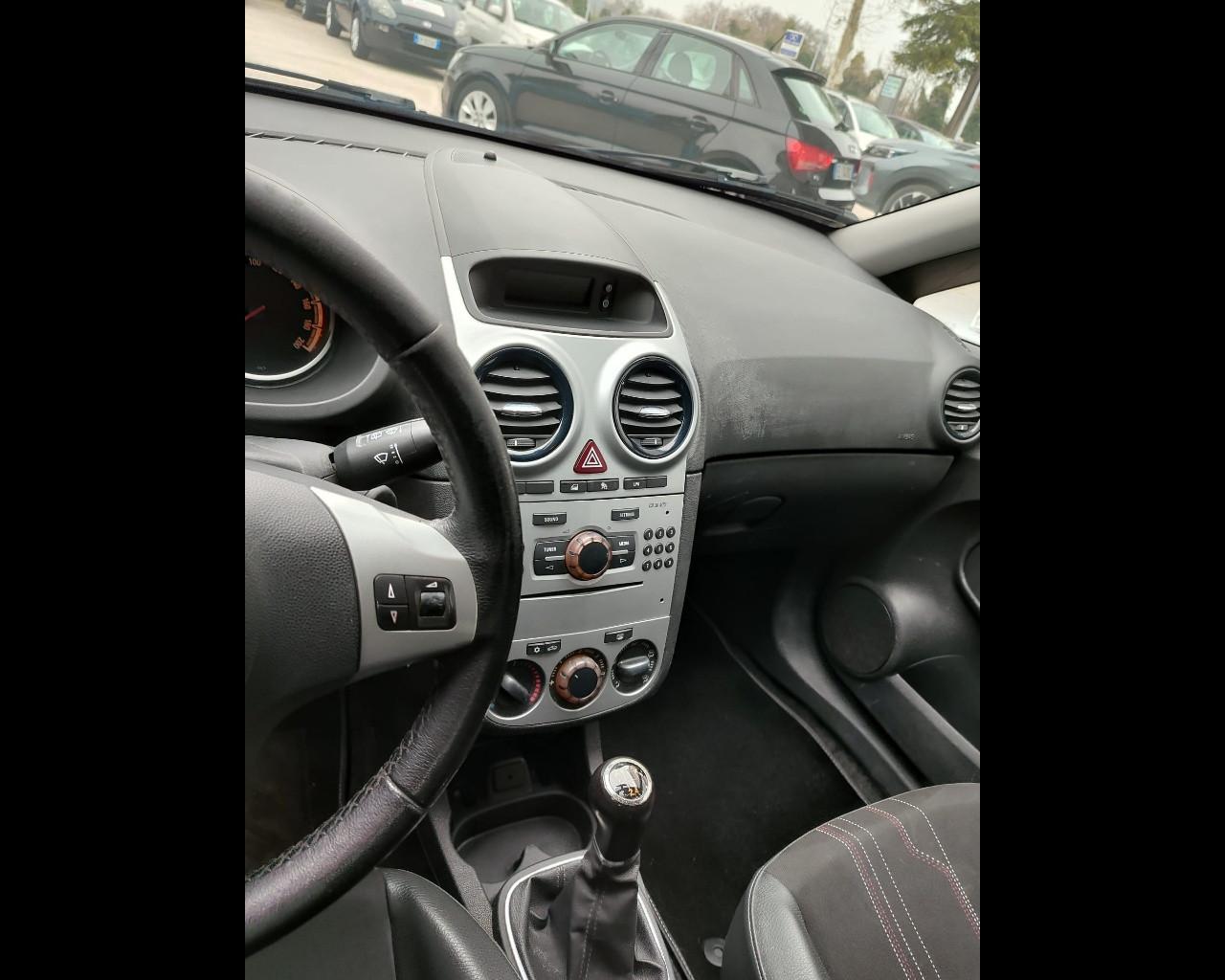 OPEL Corsa 4ª serie - Corsa 1.2 85CV 5 porte GPL-TECH Ecotec