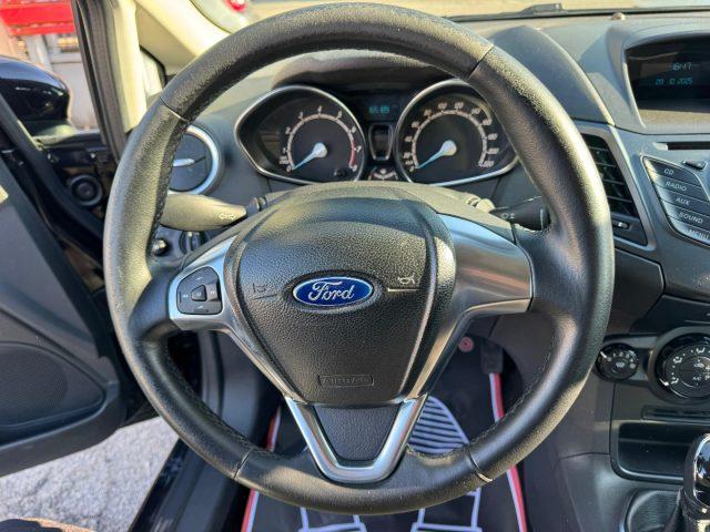 FORD Fiesta 1.2 82CV GPL 5 porte Black & White Edition