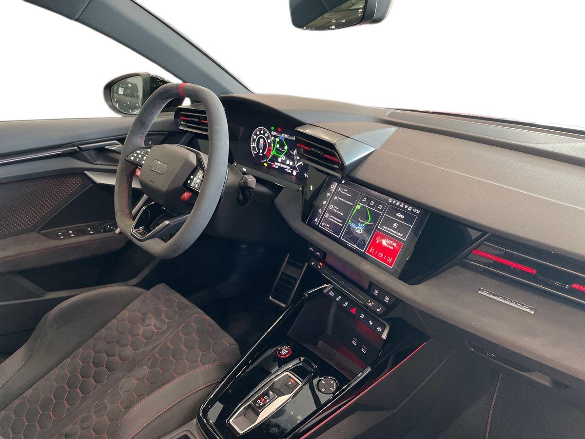 AUDI A3 IV 2024 Sportback - RS3 Sportback 2.5 tfsi quattro s-tronic