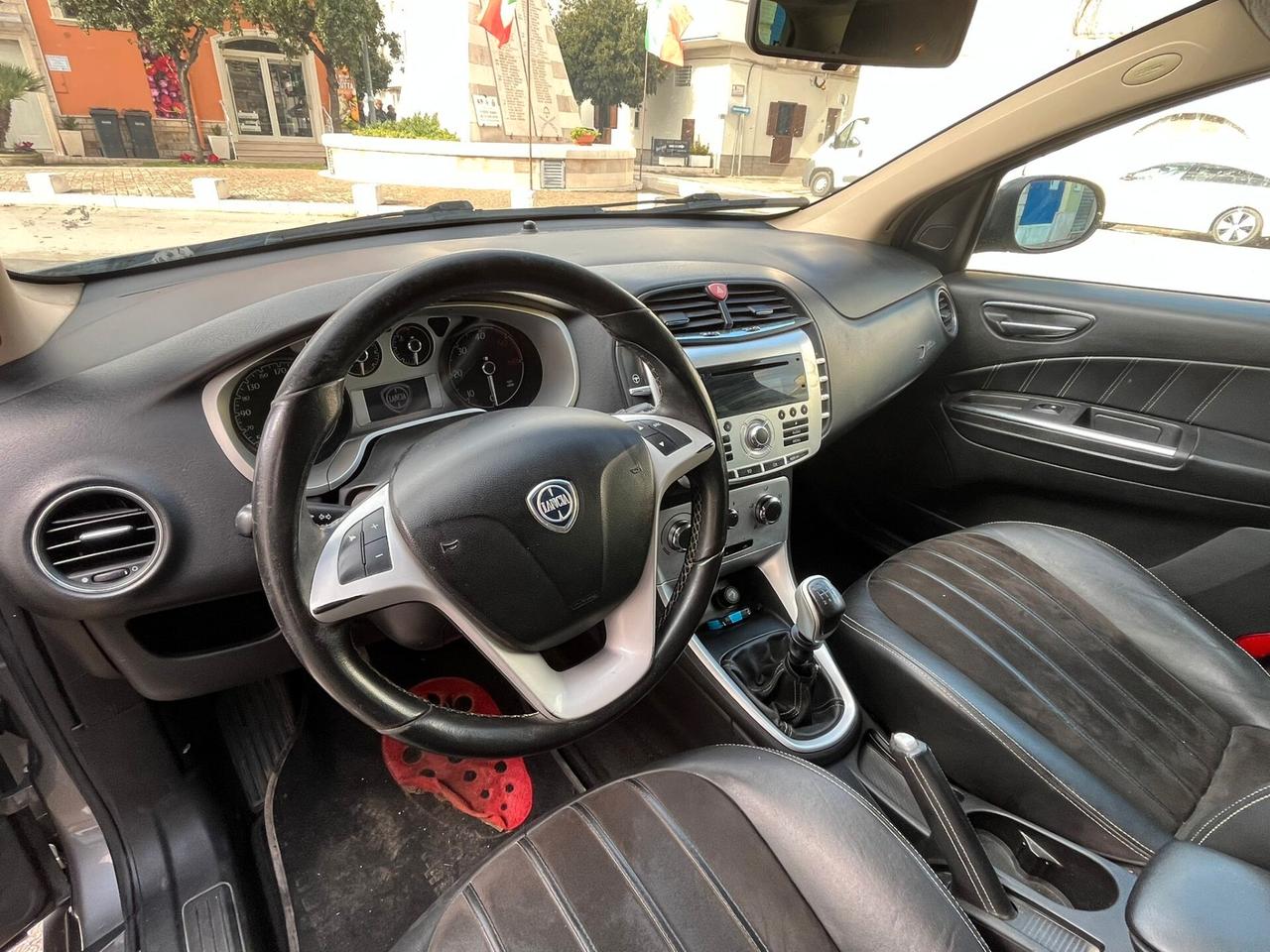 LANCIA DELTA 1.6 120 CV