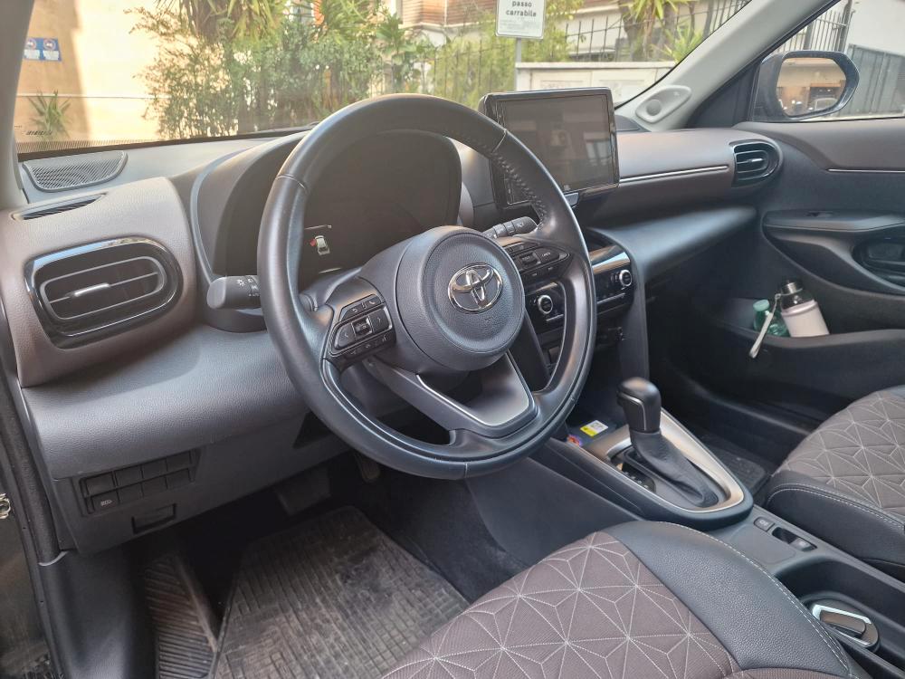 Toyota Yaris Cross 1.5h Lounge fwd 116cv e-cvt