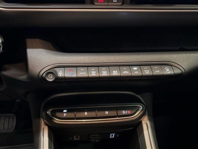 Jeep Avenger e-Hybrid 1.2 MHEV e-Hybrid Turbo Altitude