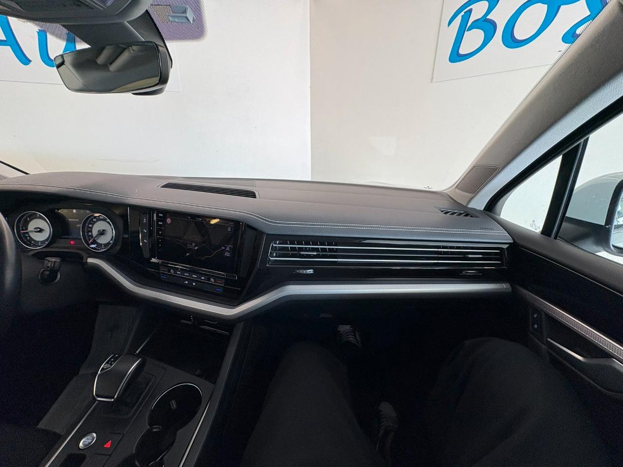 VOLKSWAGEN Touareg 3.0 V6 TDI 286 CV SCR Style