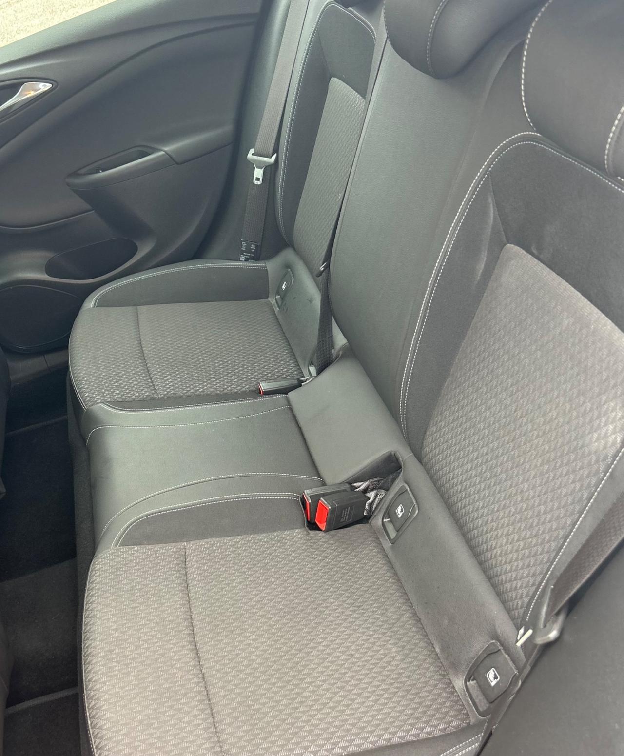 Opel Astra Sports Tourer FULL OPT. Gancio Traino