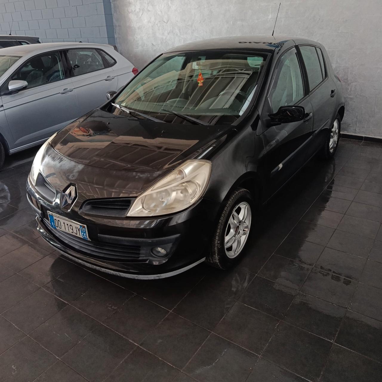 Renault Clio 1.2 BENZINA