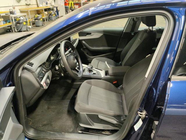 AUDI A4 Avant 40 G-Tron S-Tronic Business NAVI solo25000km