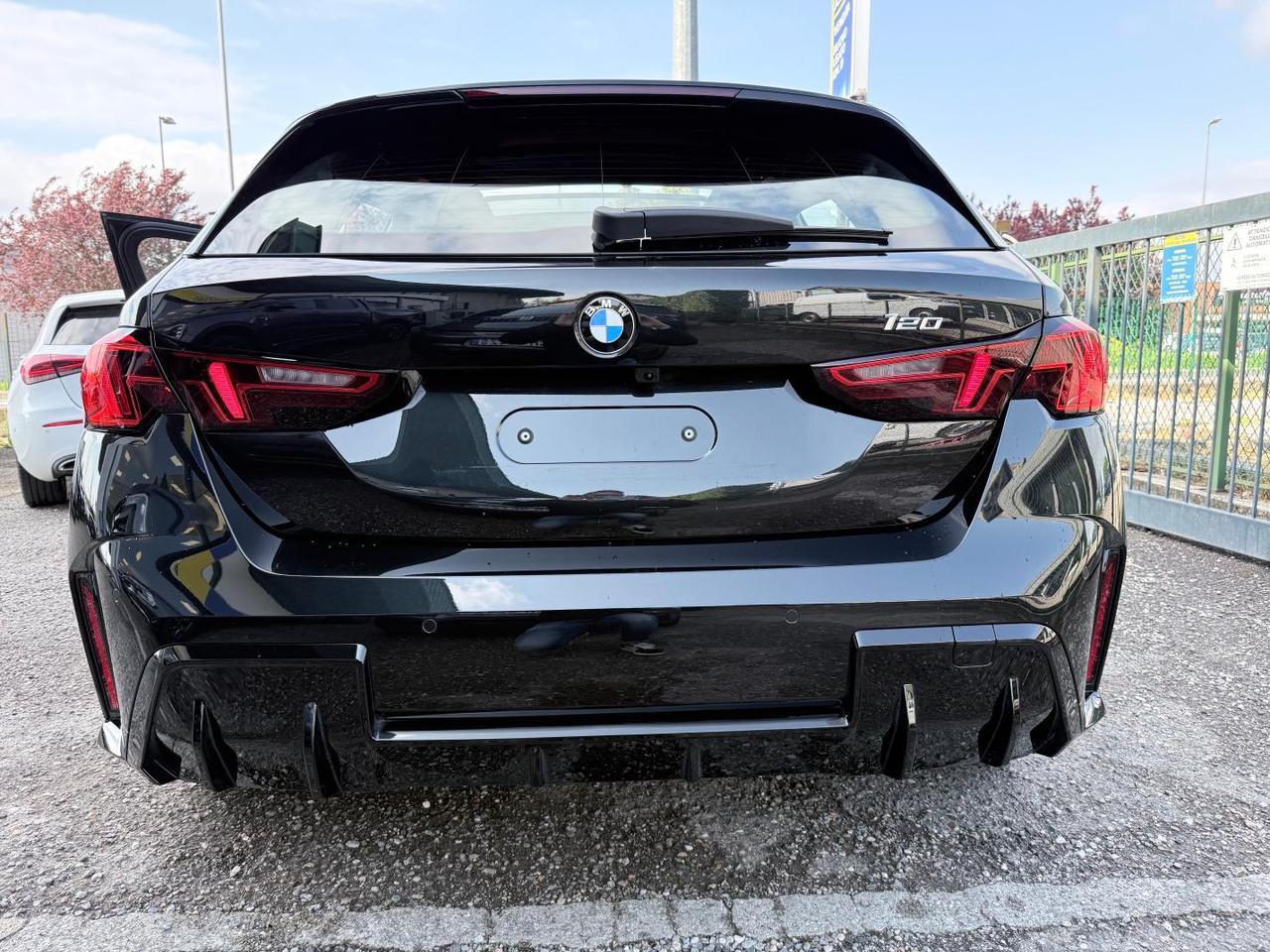 BMW 120 48V MSport auto