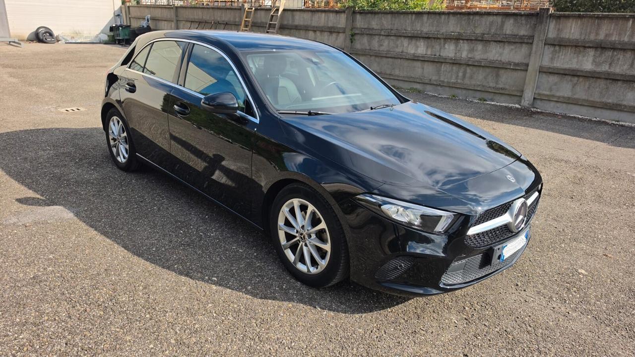 Mercedes-benz A 180 d Automatic Premium