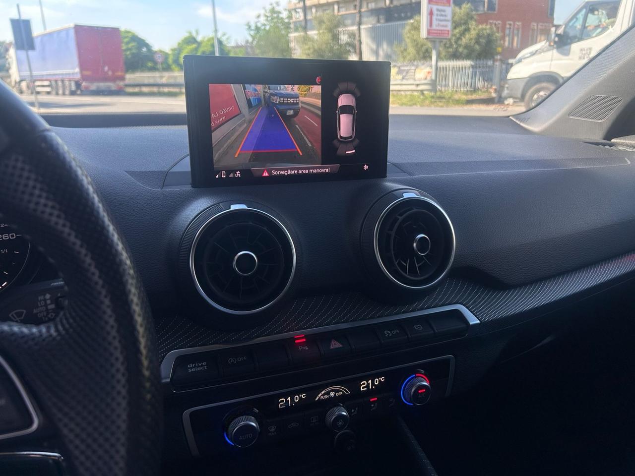 Audi Q2 30 TDI S line Edition