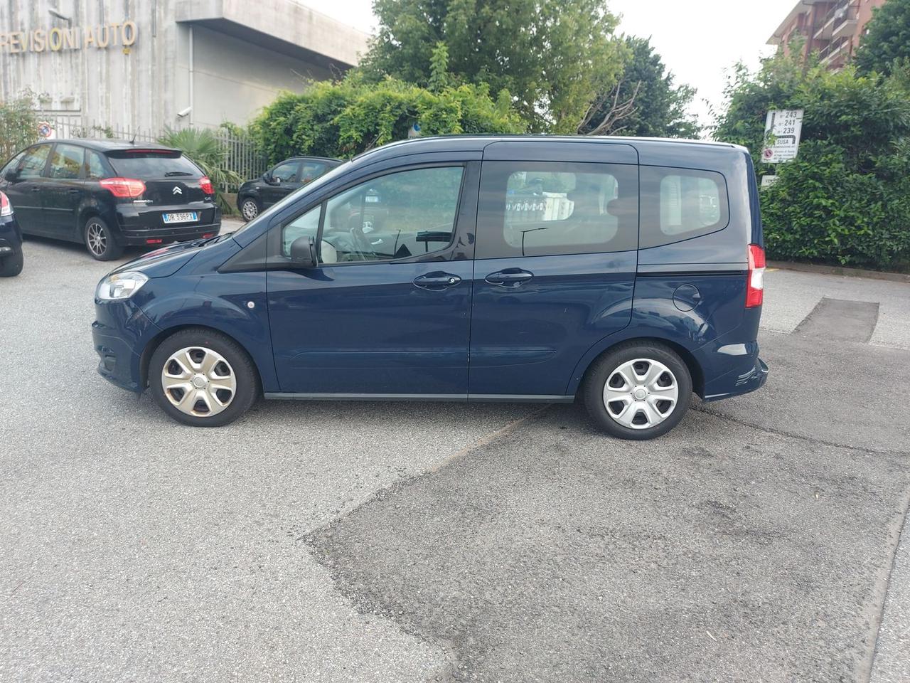 Ford Tourneo Courier 1.5 Tdci Plus