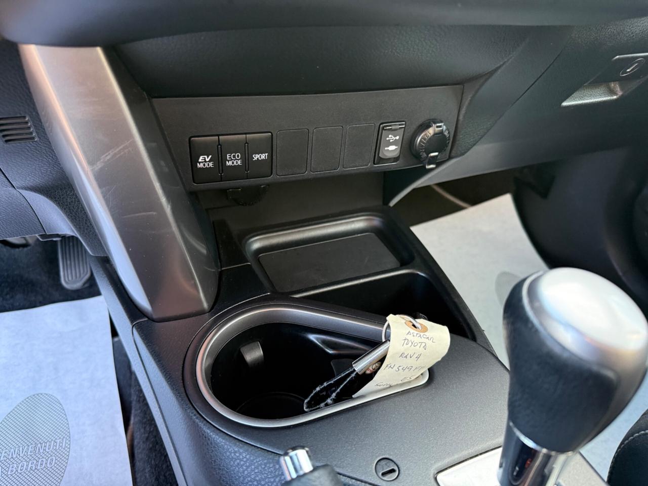 Toyota RAV 4 2.5 Hybrid 4WD Lounge UNICO PROPRIETARIO
