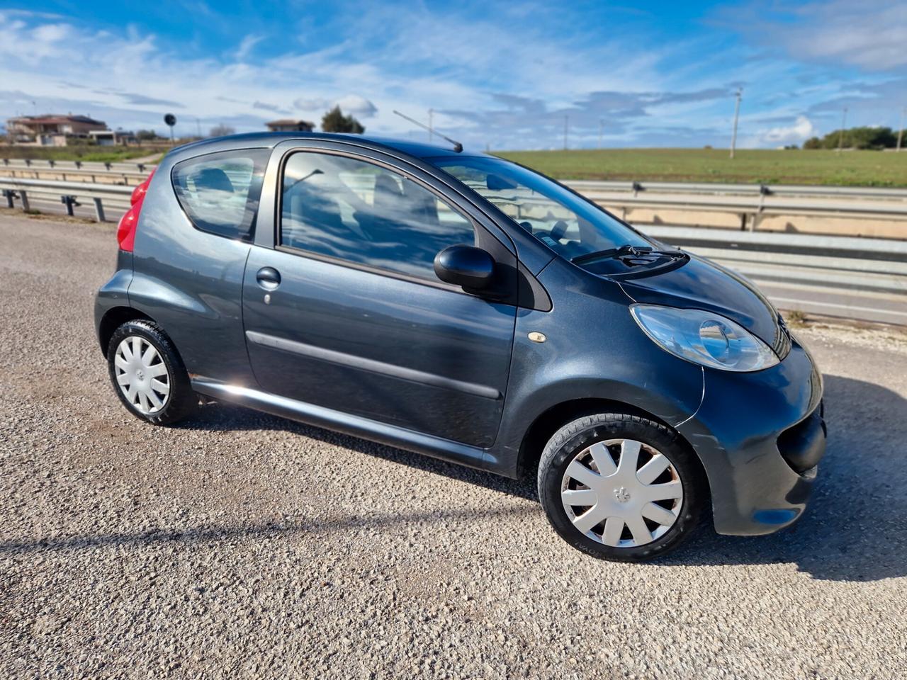 Peugeot 107 1.0 68CV 3p. Desir