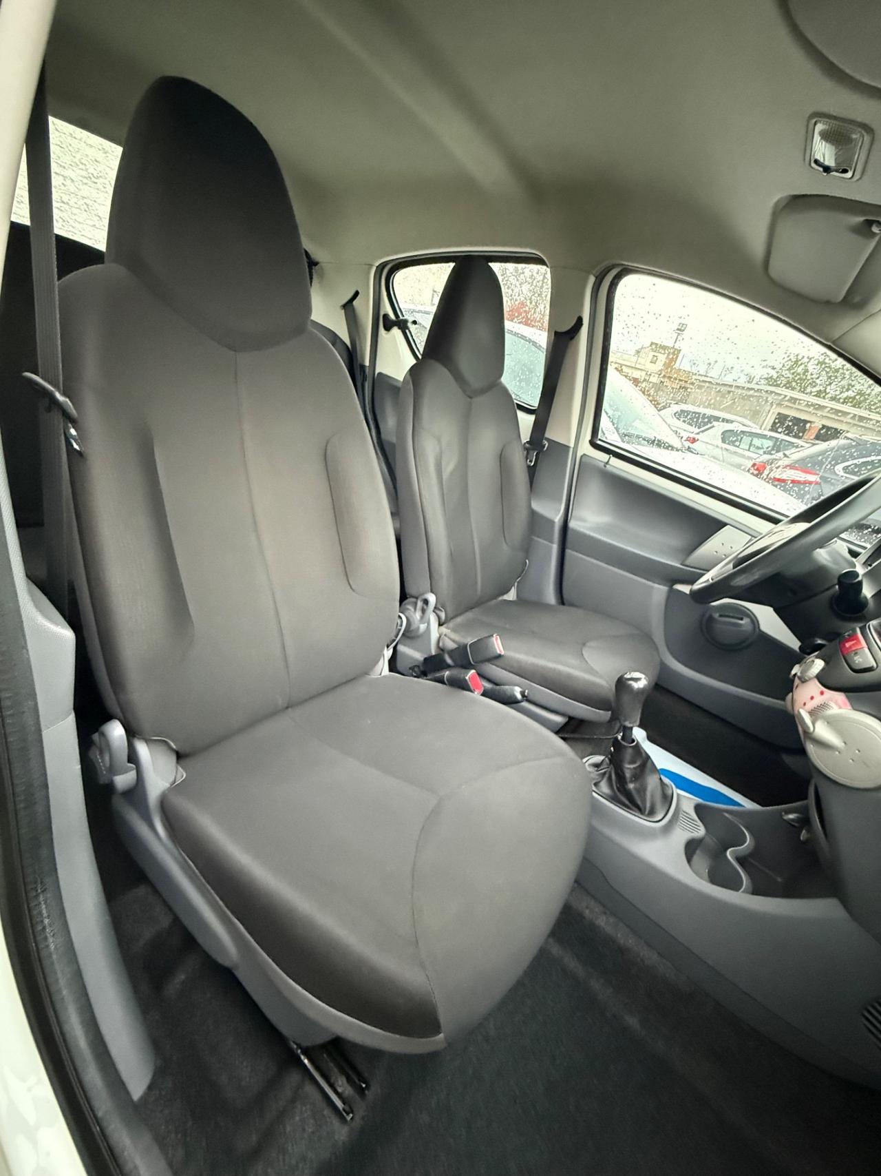 Toyota Aygo 1.0 12V VVT-i 5 porte,Clima,Radio,ecc.