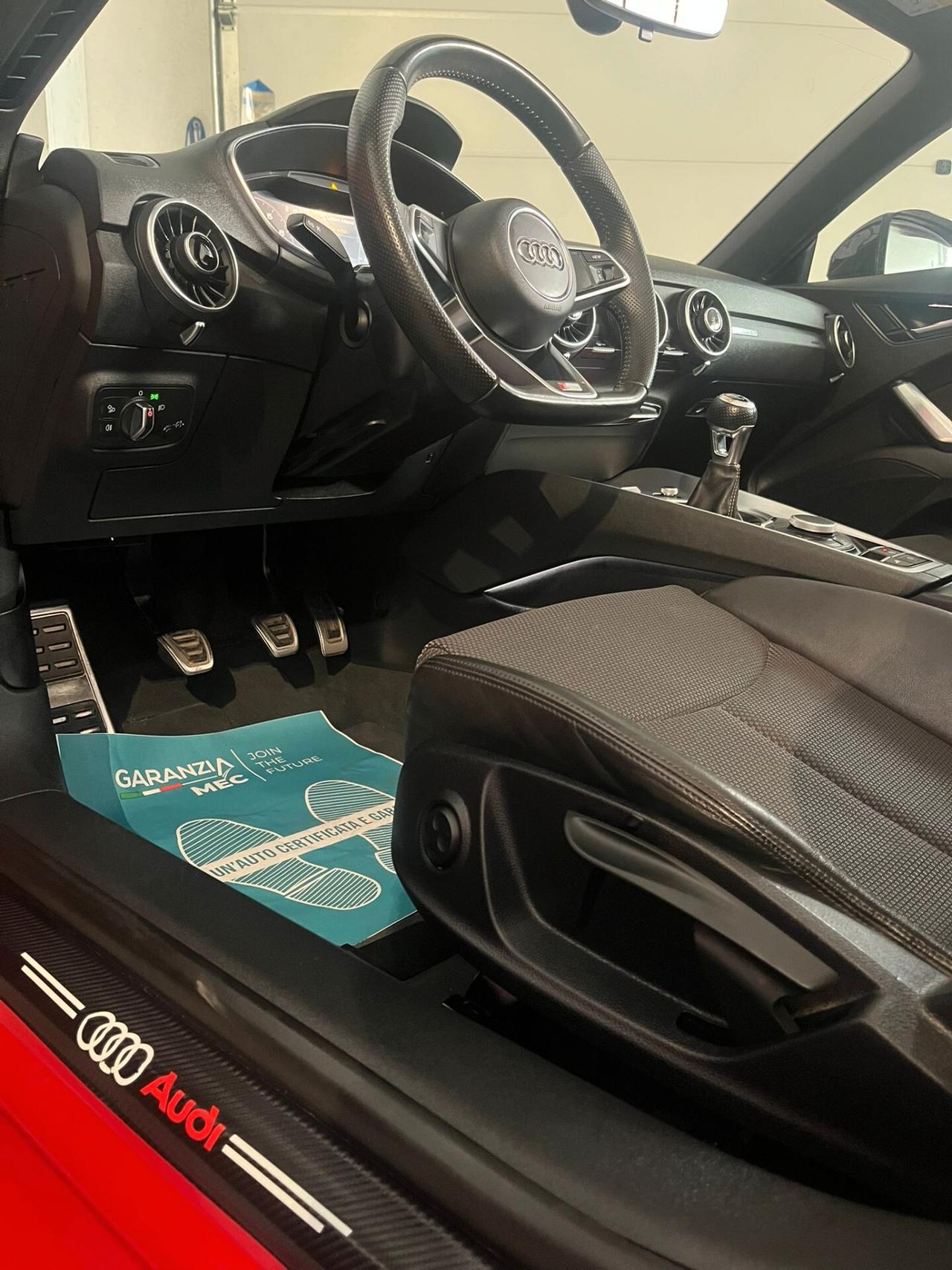 Audi TT Roadster 1.8 TFSI S line Cabrio