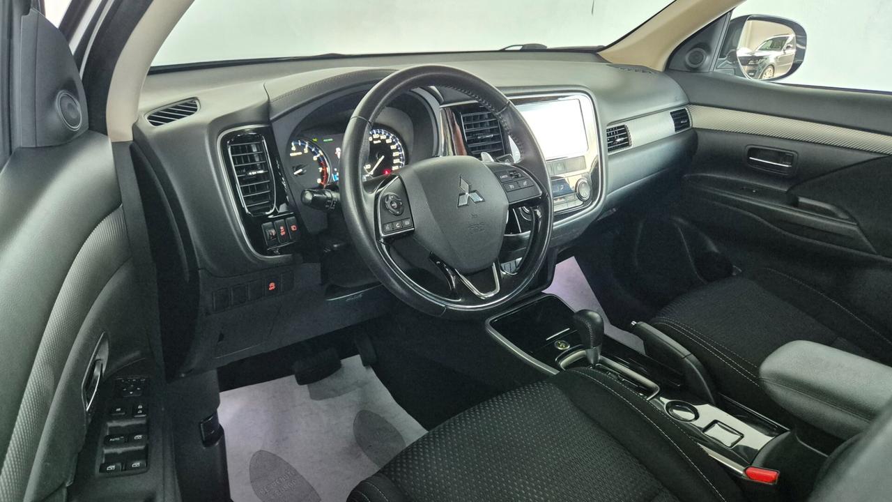 Mitsubishi Outlander 2.0 2WD GPL Bi-fuel Intense
