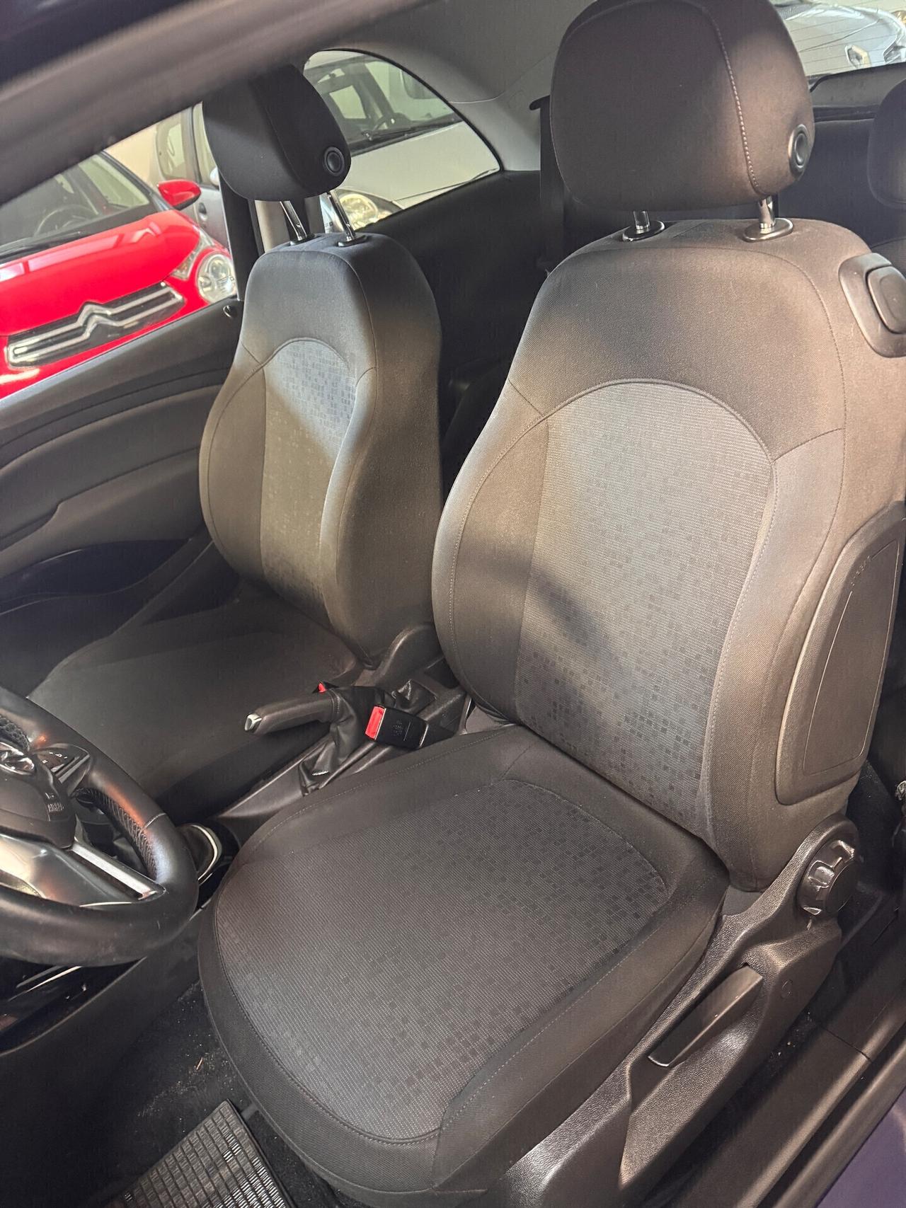 Opel Adam 1.2 70 CV km 98.000