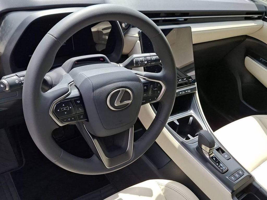Lexus LBX 1.5 Hybrid Elegant 2WD