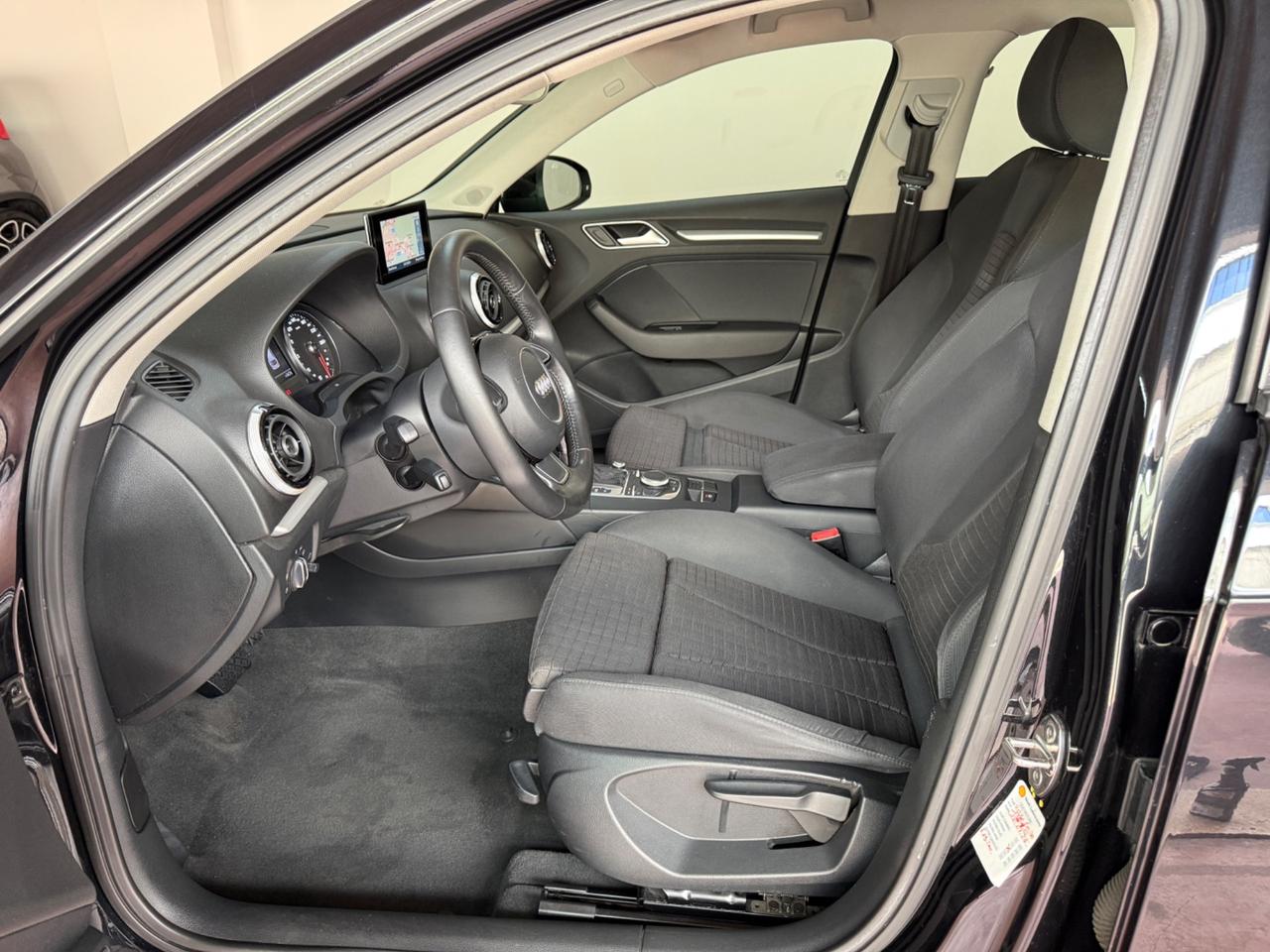 Audi A3 1.6 TDI 105CV SPORTBACK S TRONIC