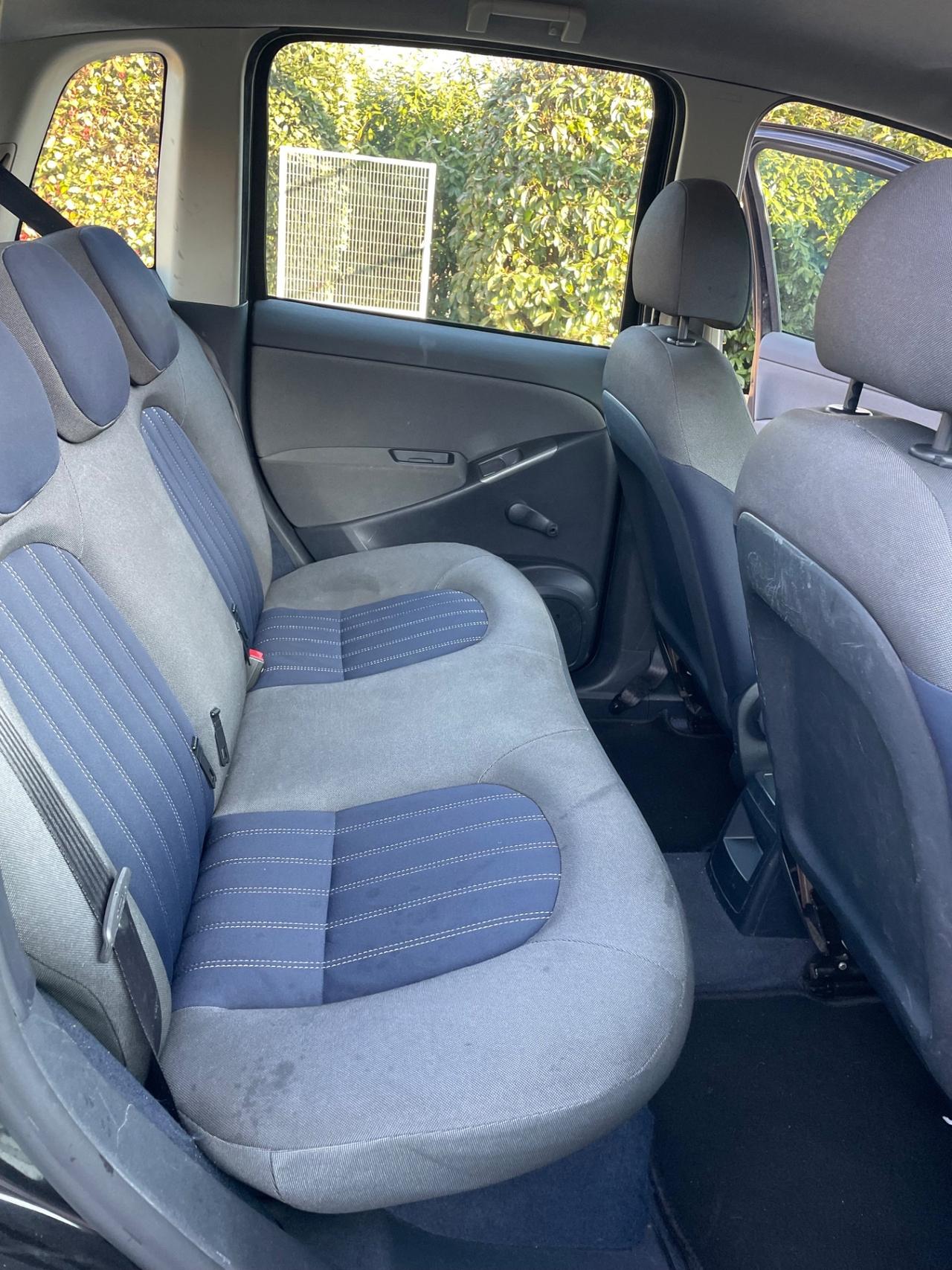 Lancia MUSA 1.4 benzina anno 2011 km 140. Mila